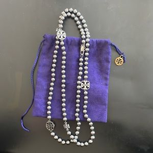 Tory Burch dark grey/silver (pewter) faux pearl station necklace